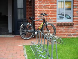 Fahrradständer am Apartmenthaus Museumshof